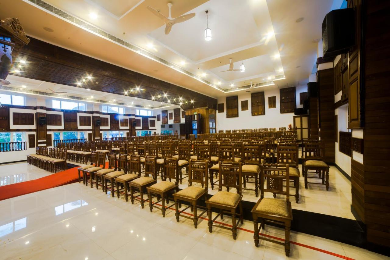 Hotel Guruvayur Darshan 외부 사진