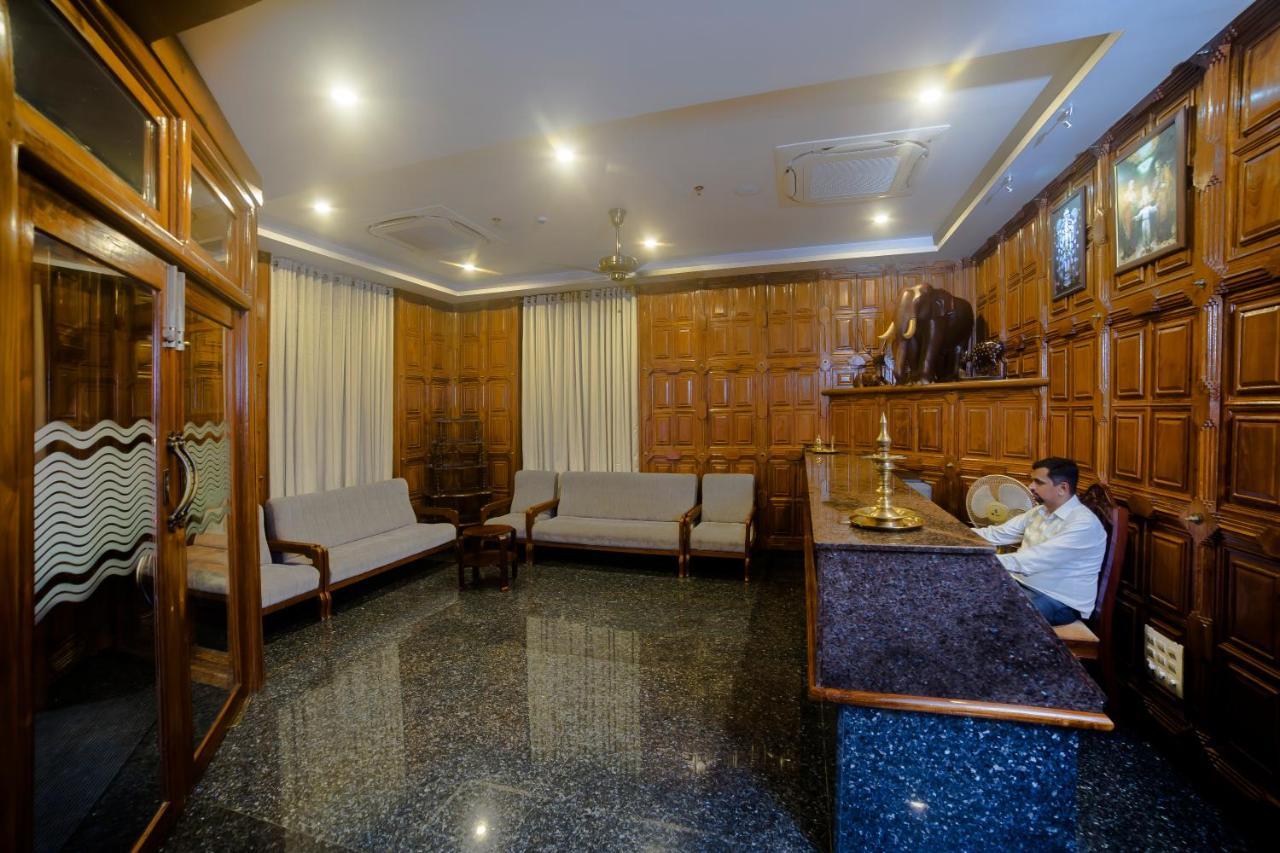 Hotel Guruvayur Darshan 외부 사진